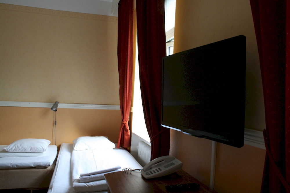 City Hotell Avenyn ヨーテボリ エクステリア 写真
